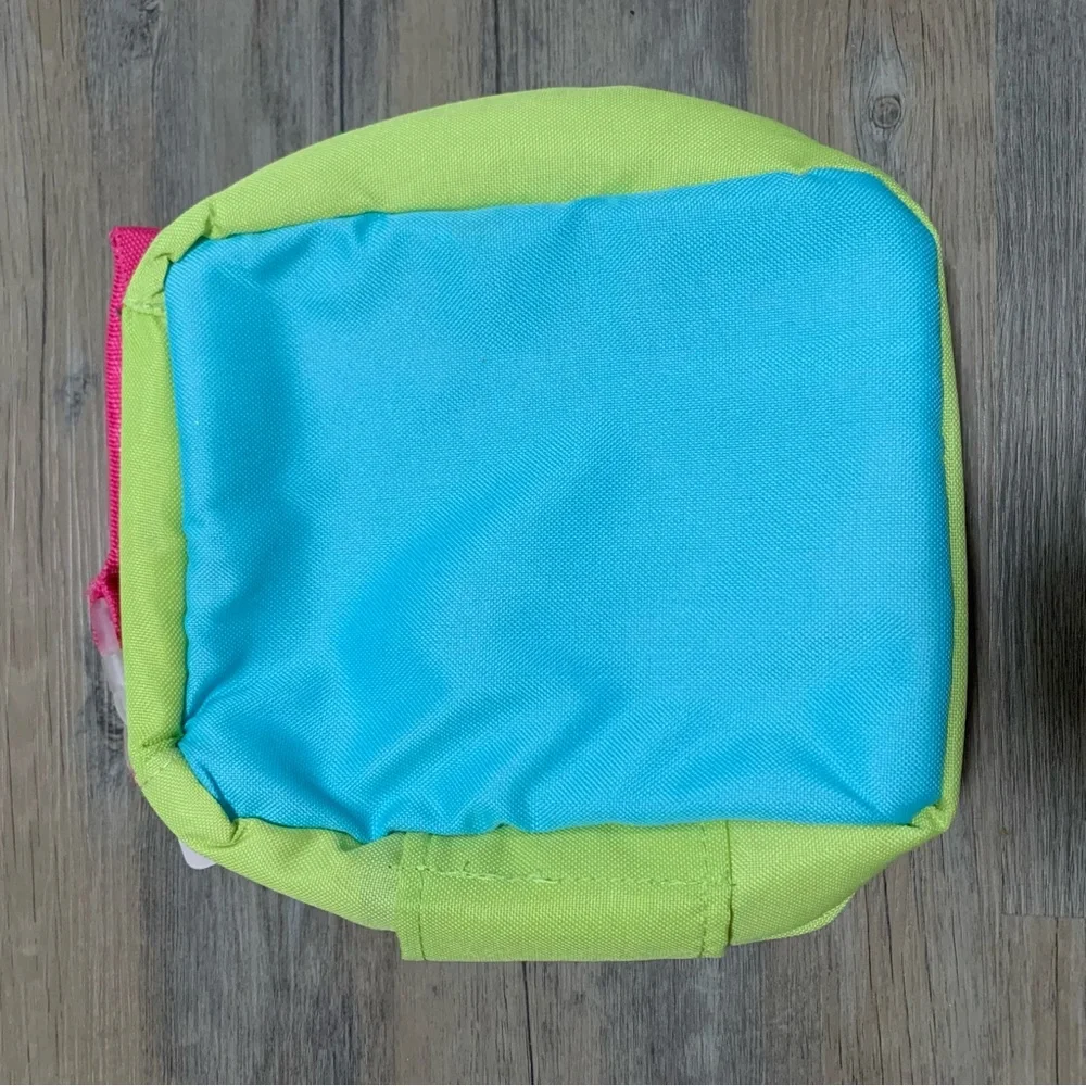 Arctic Zone Children’s Love Frog Lunch Bag - Picture 3 of 6